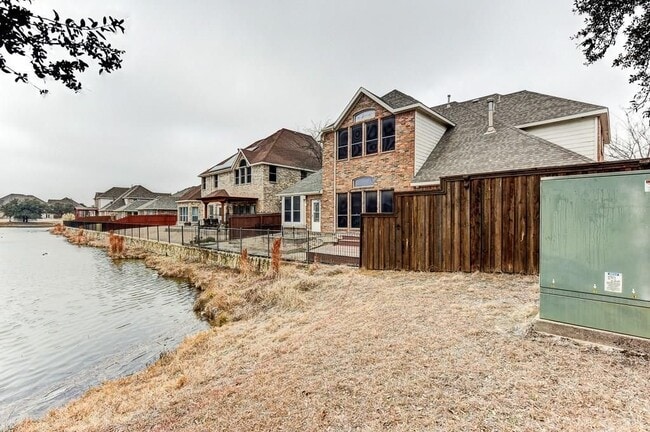 Building Photo - 5310 Lafayette Dr