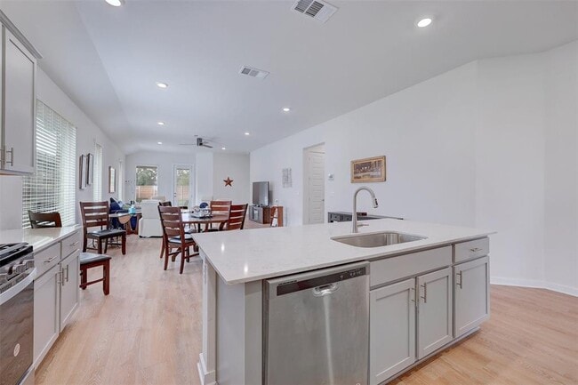 Building Photo - 2041 Centerline Ln