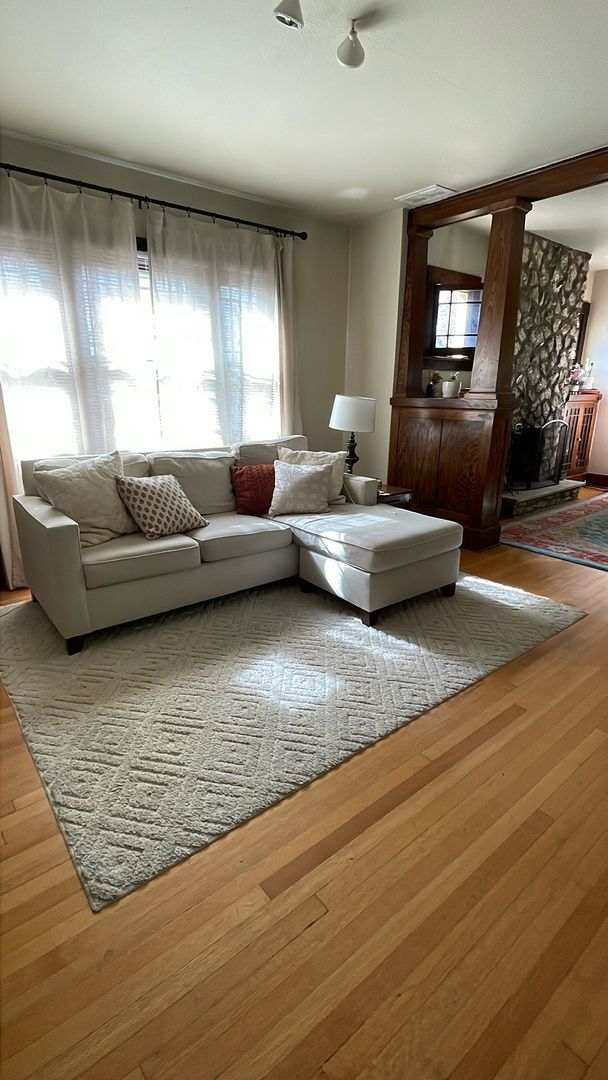 Building Photo - West Highlands 2 Bedroom Duplex with 2 Car Garage