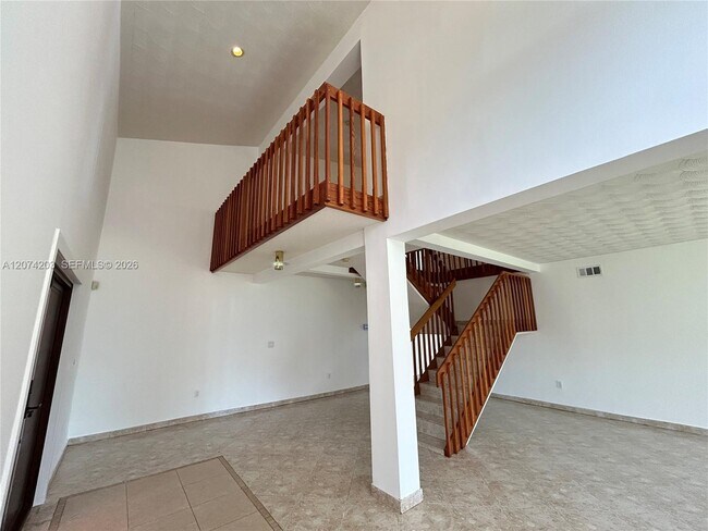 Building Photo - 6611 SW 99th Ave