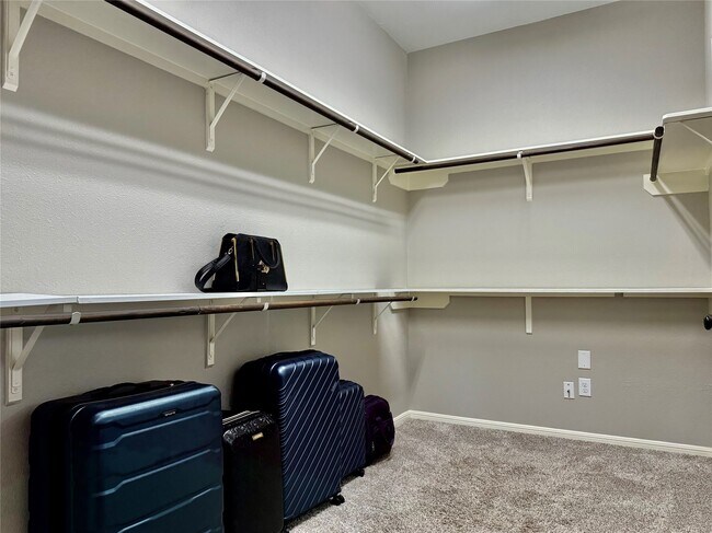 Building Photo - 28019 Canyon Wren Dr