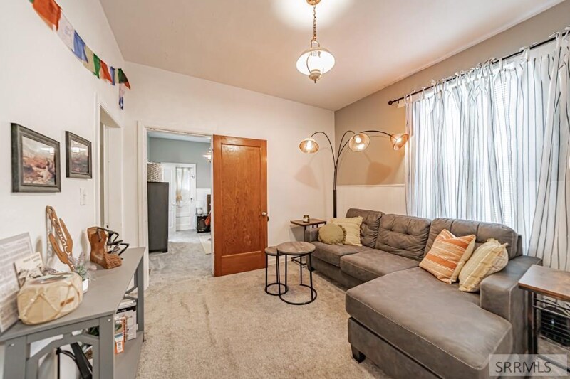 Building Photo - 2910 E Lincoln Rd