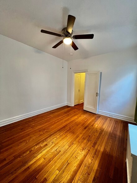 Building Photo - 131 Kensington Ave