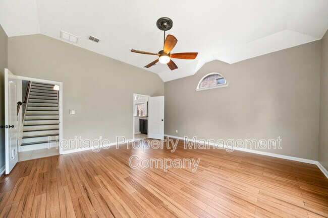 Building Photo - 8627 Magdalena Run