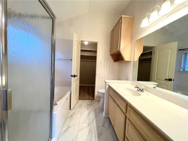 Building Photo - 8603 Bobcat Dr
