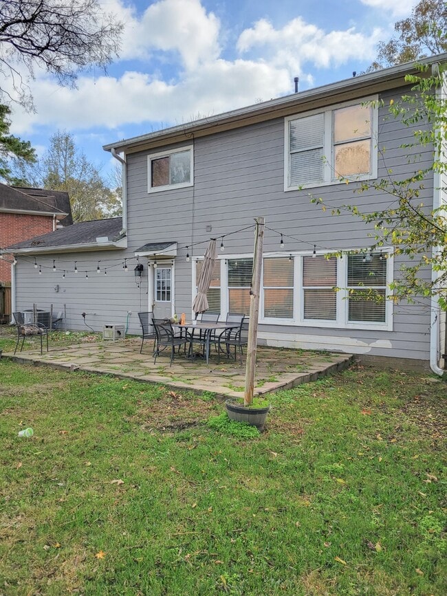 Building Photo - 714 Yawl Ct