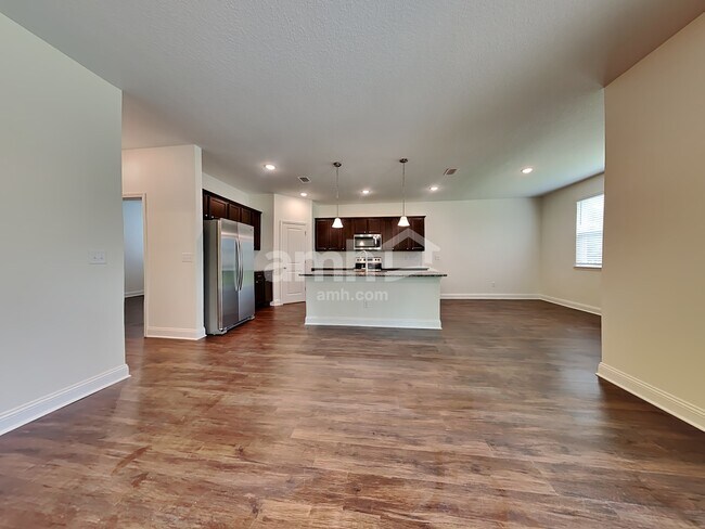 Building Photo - 311 Banyan Frst Dr