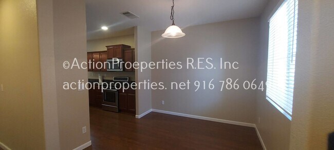 Building Photo - West Park -3 Bedroom, 2 Bath,  Single Stor...