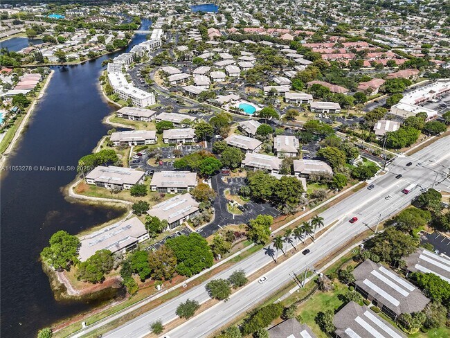 Building Photo - 9887 N Belfort Cir