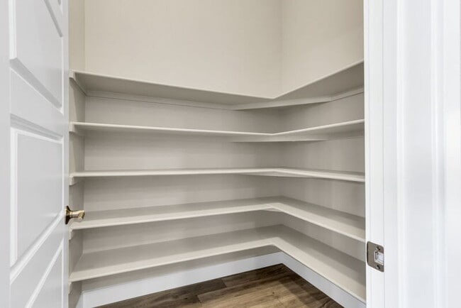 Building Photo - 1555 W 67th Ave