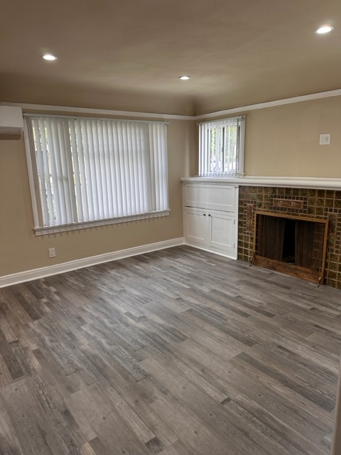 Living Room Big Window - 1802 E Glenoaks Blvd