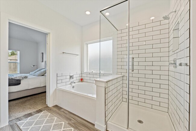 Building Photo - 10212 Prairie Creek Ln