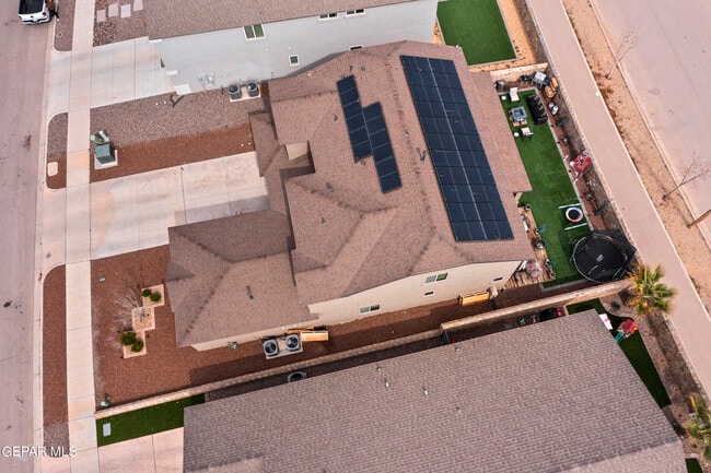 Building Photo - 1742 Breeder Cup Wy