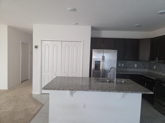 Building Photo - 511 Big Sioux Ct