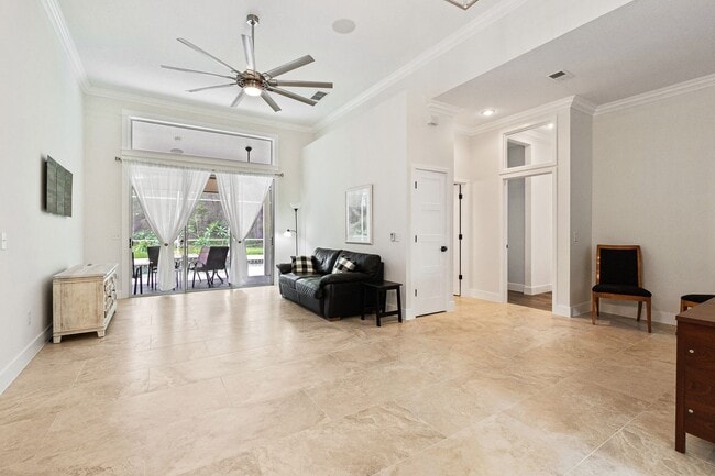 Building Photo - Beautiful 3/3 Pool Home in Gated Community W/ Lake Access