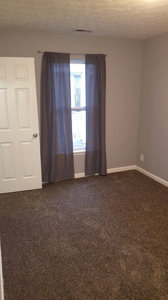 Building Photo - 5598 Dunston Dr