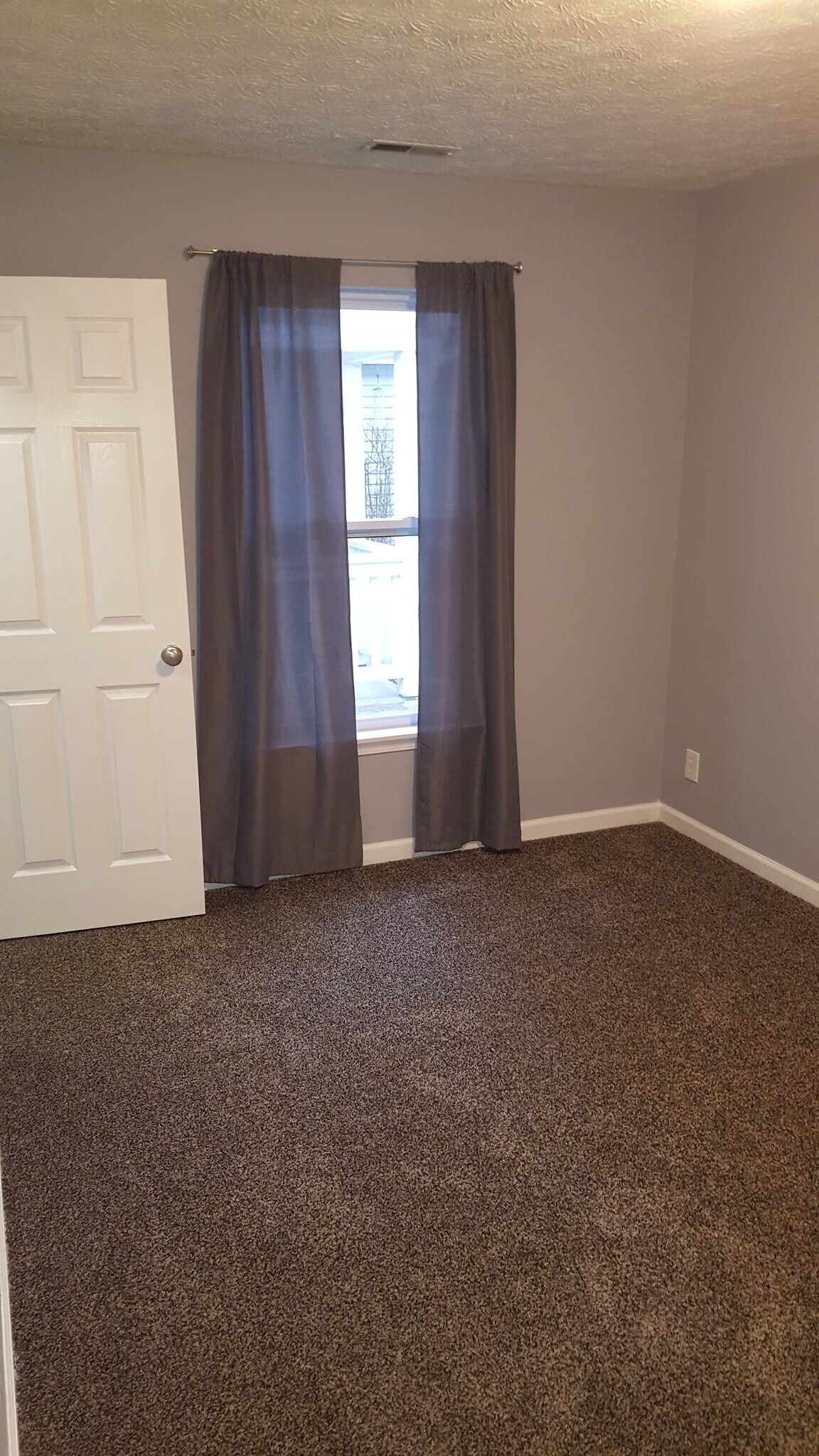 Building Photo - 5598 Dunston Dr