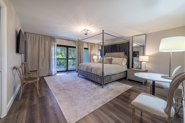 Building Photo - 2451 Presidential Way