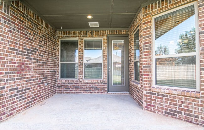 Building Photo - 6014 Sunrise Way
