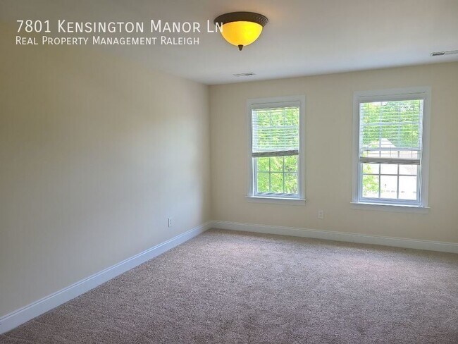 Building Photo - 7801 Kensington Manor Ln
