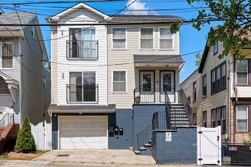 1st flr unit - 221 Weequahic Ave