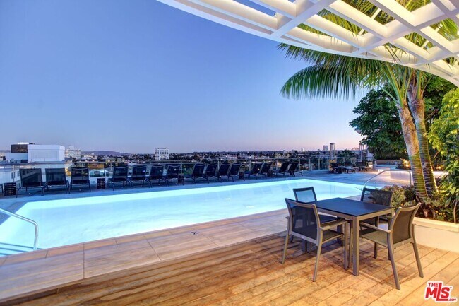 Building Photo - 8500 Burton Wy