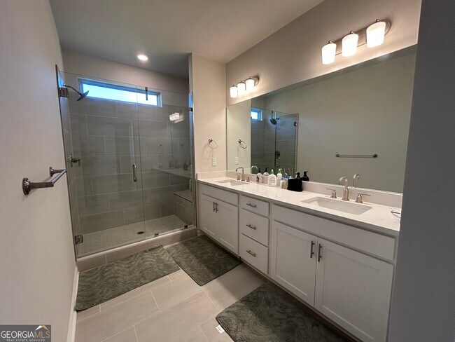 Building Photo - 8525 Tennyson Trce