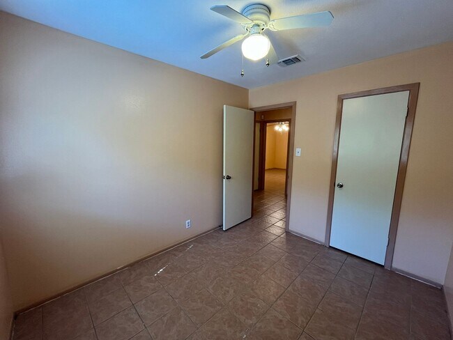 Building Photo - 7339 Hunters Land