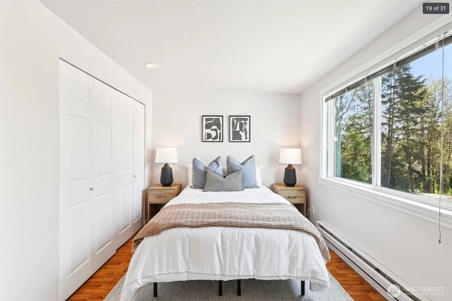 Building Photo - 9484 Redmond - Woodinville Rd NE