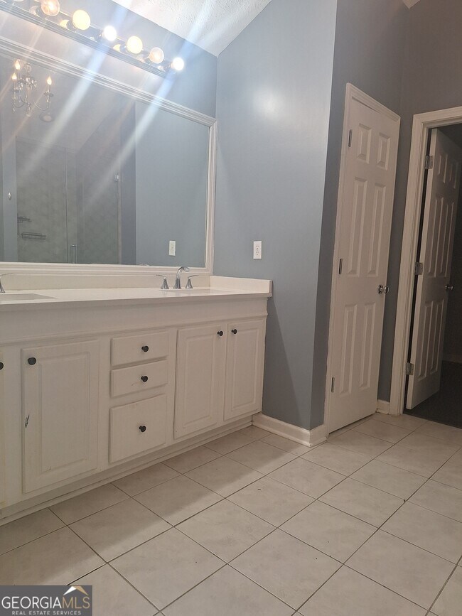 Building Photo - 1450 Scenic Brook Tr SW