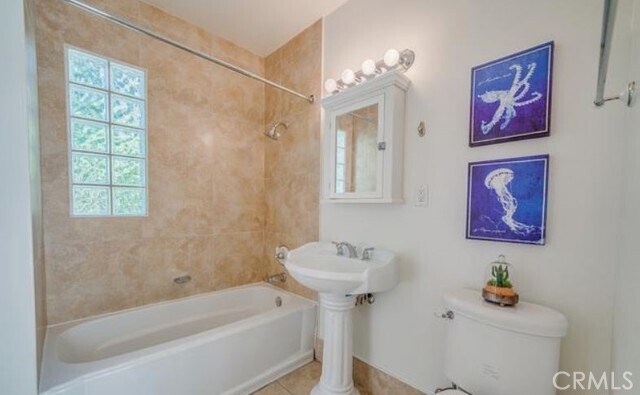 Building Photo - 1231 S St Andrews Pl