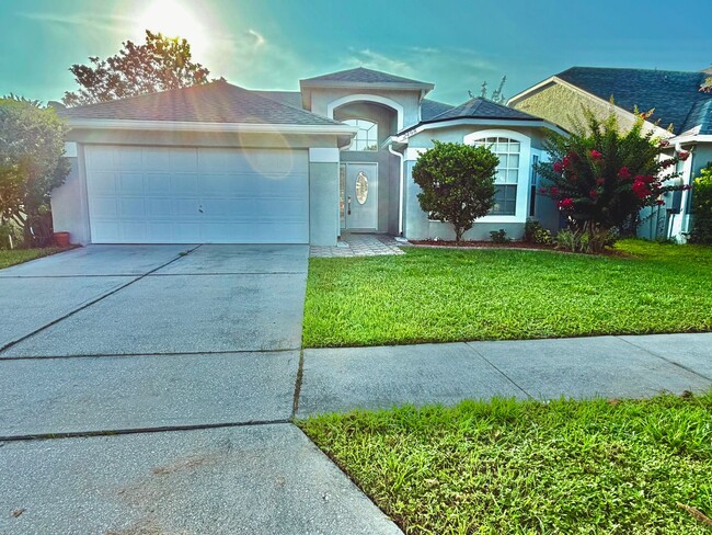 Building Photo - 2498 River Ridge Dr