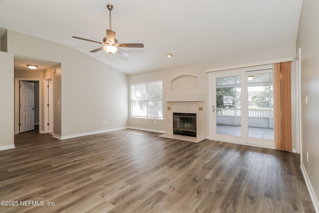 Building Photo - 1838 Weston Cir