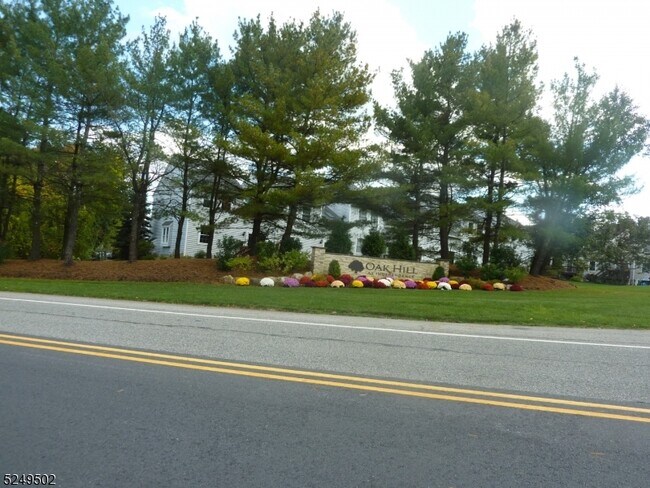 Building Photo - 303 Mercer Ct