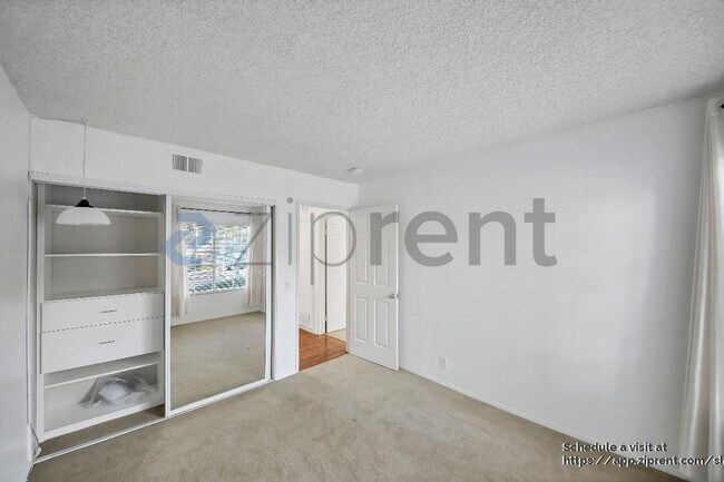 Building Photo - 1311 W Capitol Dr