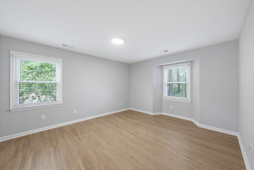 Primary Bedroom - 2030 Quaker Landing