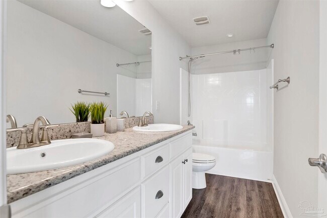 Building Photo - 12295 Pinfish Rd