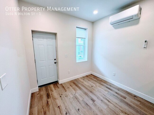 Building Photo - 1464 N Wilton St