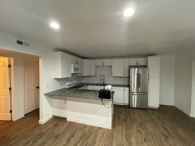 Primary Photo - 111 Lilac Way