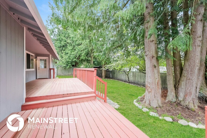 Building Photo - 15914 86th Ave Ct E