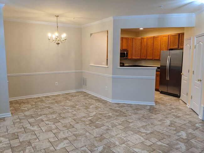 Building Photo - 3 Level townhouse in Frederick available e...