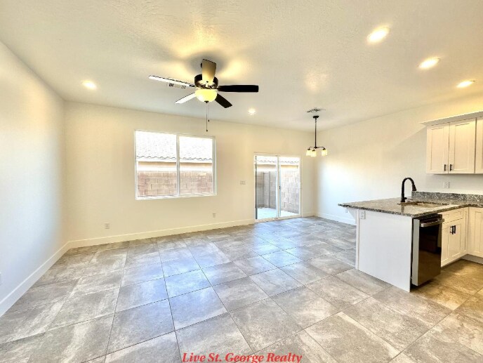 Building Photo - 345 N 2480 W