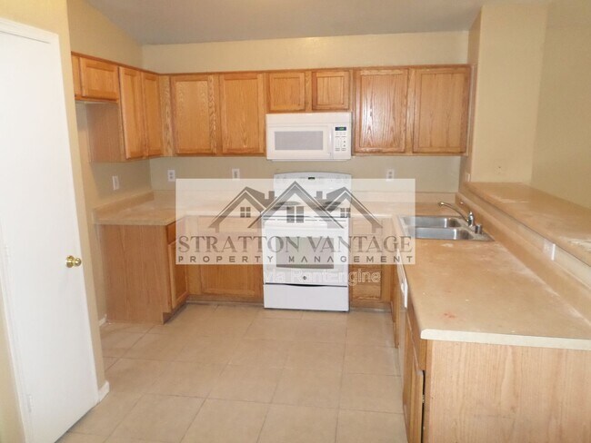 Building Photo - 7182 W Stella Ave