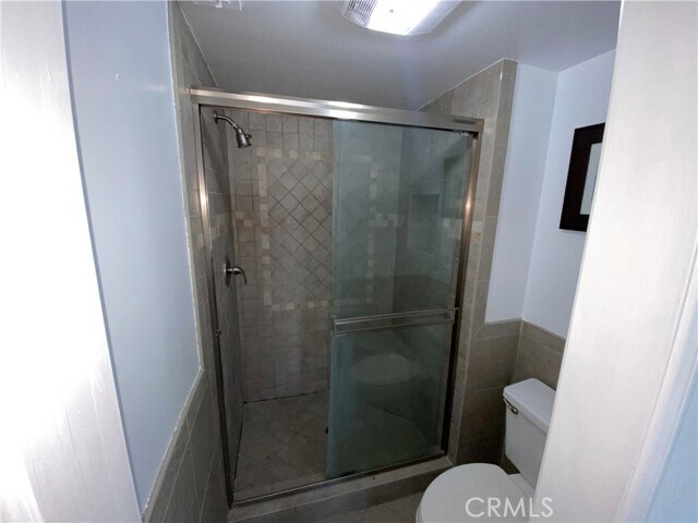 Building Photo - 6031 Shadowbrook Cir