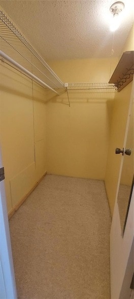 Building Photo - 13850 Oakwood Ln