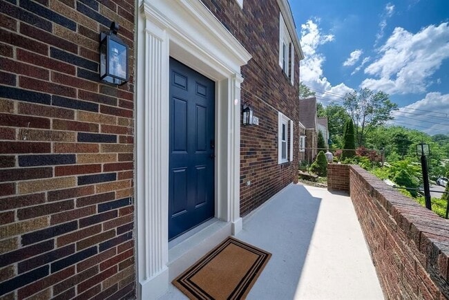 Building Photo - 363 Olancha Ave