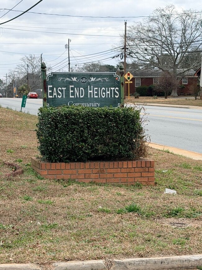 Building Photo - 1318 Lincoln Ave