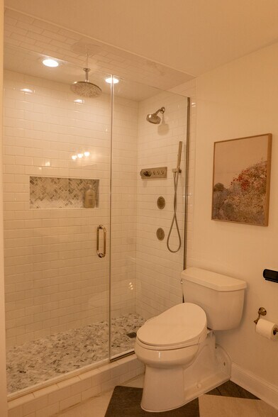 Building Photo - 2754 N Hampden Ct