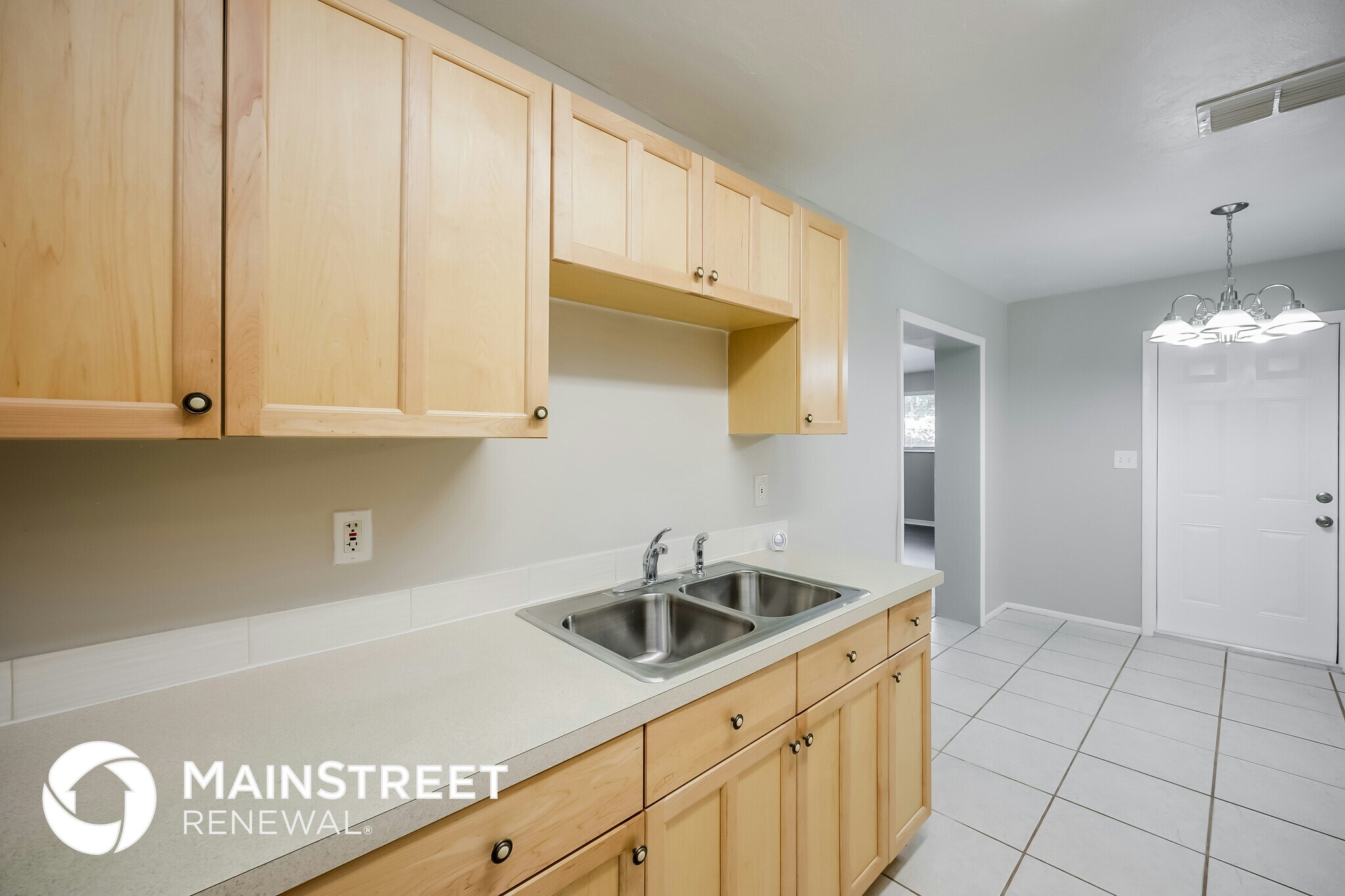 Building Photo - 12613 Sixth St