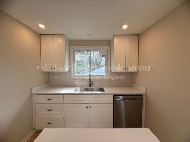 Building Photo - 3233 Twyford Rd